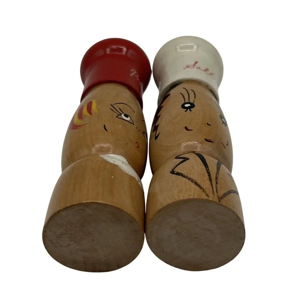 Vintage Retro 60s Kitchen Tall Wooden Novelty Salt Pepper Shakers Set 5.5